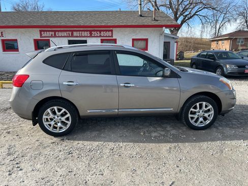 Used 2011 Nissan Rogue SV w/ SL Pkg image 2