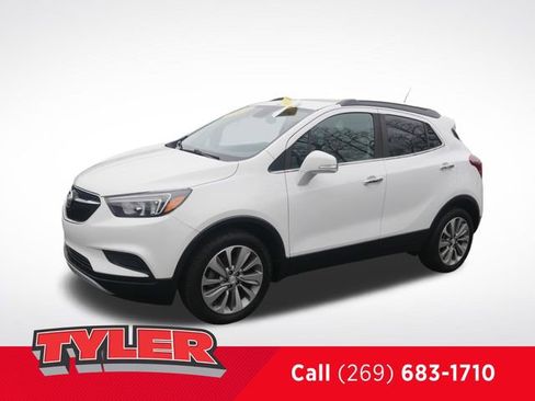 Used 2019 Buick Encore Preferred FWD image 3