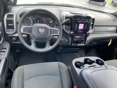 Used 2025 RAM 2500 Big Horn AWD/4WD image 21