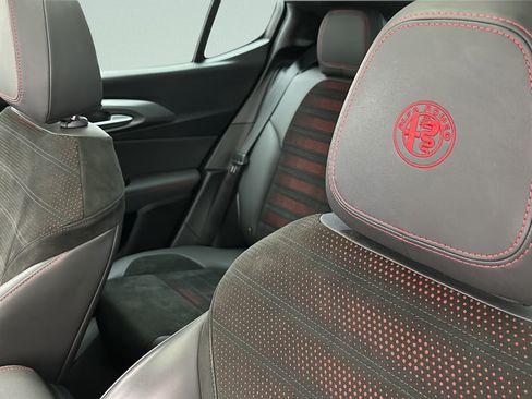 Used 2024 Alfa Romeo Tonale Veloce AWD/4WD image 15