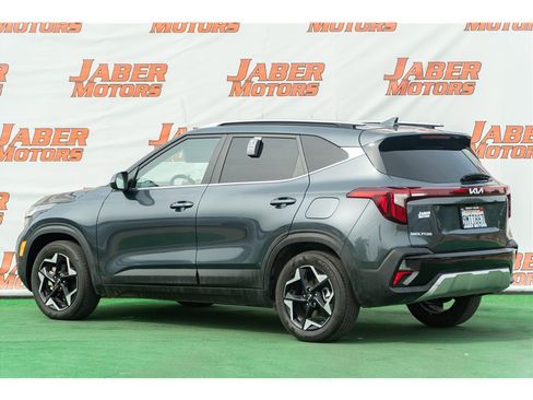 Used 2024 Kia Seltos EX FWD image 4