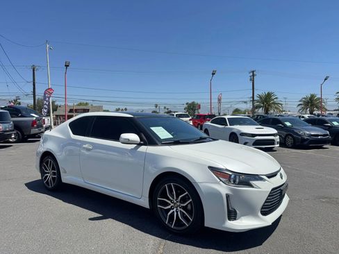 Used 2016 Scion tC FWD image 10