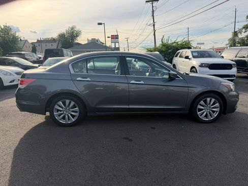 Used 2011 Honda Accord EX-L image 6