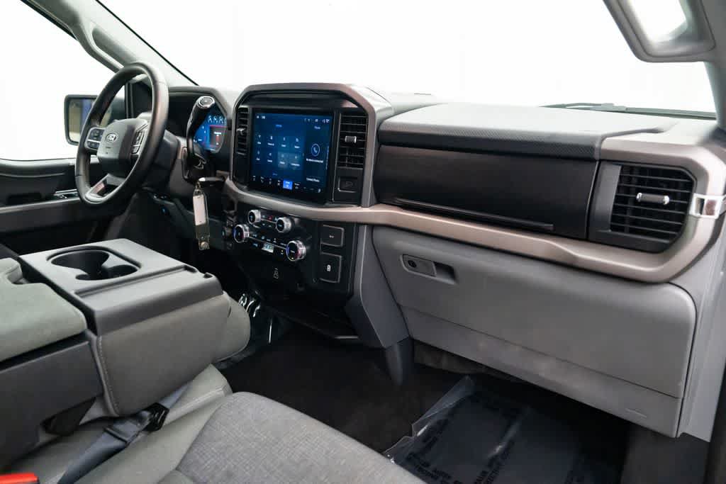 Used 2025 Ford F150 XLT w/ Equipment Group 301A Standard AWD/4WD image 27