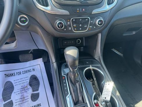 Used 2023 Chevrolet Equinox LT image 15