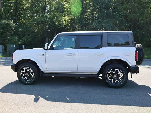 Used 2022 Ford Bronco Outer Banks AWD/4WD image 8