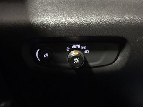 Used 2024 Chevrolet Traverse LS w/ Safety Package FWD image 18