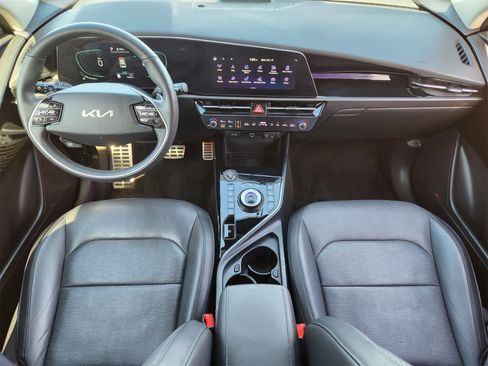 Used 2023 Kia Niro SX Touring image 26