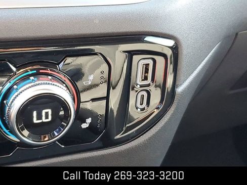 New 2026 GMC Sierra 1500 Elevation image 34