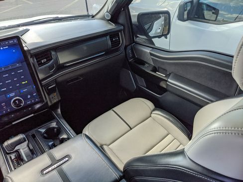 Used 2024 Ford F150 Lightning Platinum image 18