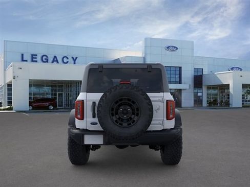 New 2026 Ford Bronco Badlands AWD/4WD image 5