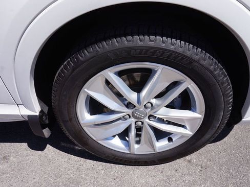 Used 2018 Audi Q3 2.0T Premium Plus image 16