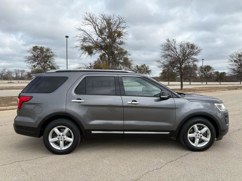 Used 2018 Ford Explorer XLT w/ Equipment Group 201A image 42