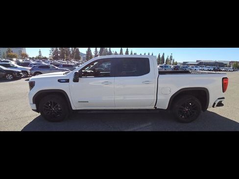 Used 2022 GMC Sierra 1500 Elevation w/ Elevation Premium Package image 7