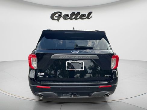 Used 2022 Ford Explorer XLT w/ Equipment Group 202A AWD/4WD image 6