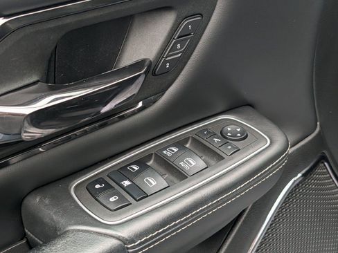 Used 2022 RAM 1500 Limited AWD/4WD image 16