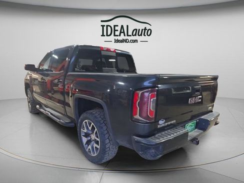 Used 2017 GMC Sierra 1500 SLT image 3
