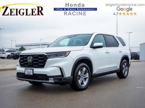 Used 2025 Honda Pilot EX-L image 3