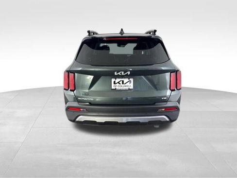 Certified 2023 Kia Sorento SX Prestige AWD/4WD image 8