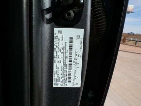 Certified 2025 Ford F250 Lariat w/ FX4 Off-Road Package image 26