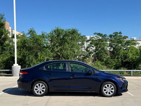 Used 2026 Toyota Corolla LE image 5