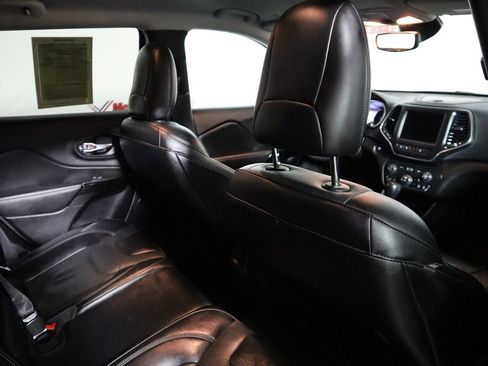 Used 2023 Jeep Cherokee Altitude Lux image 49