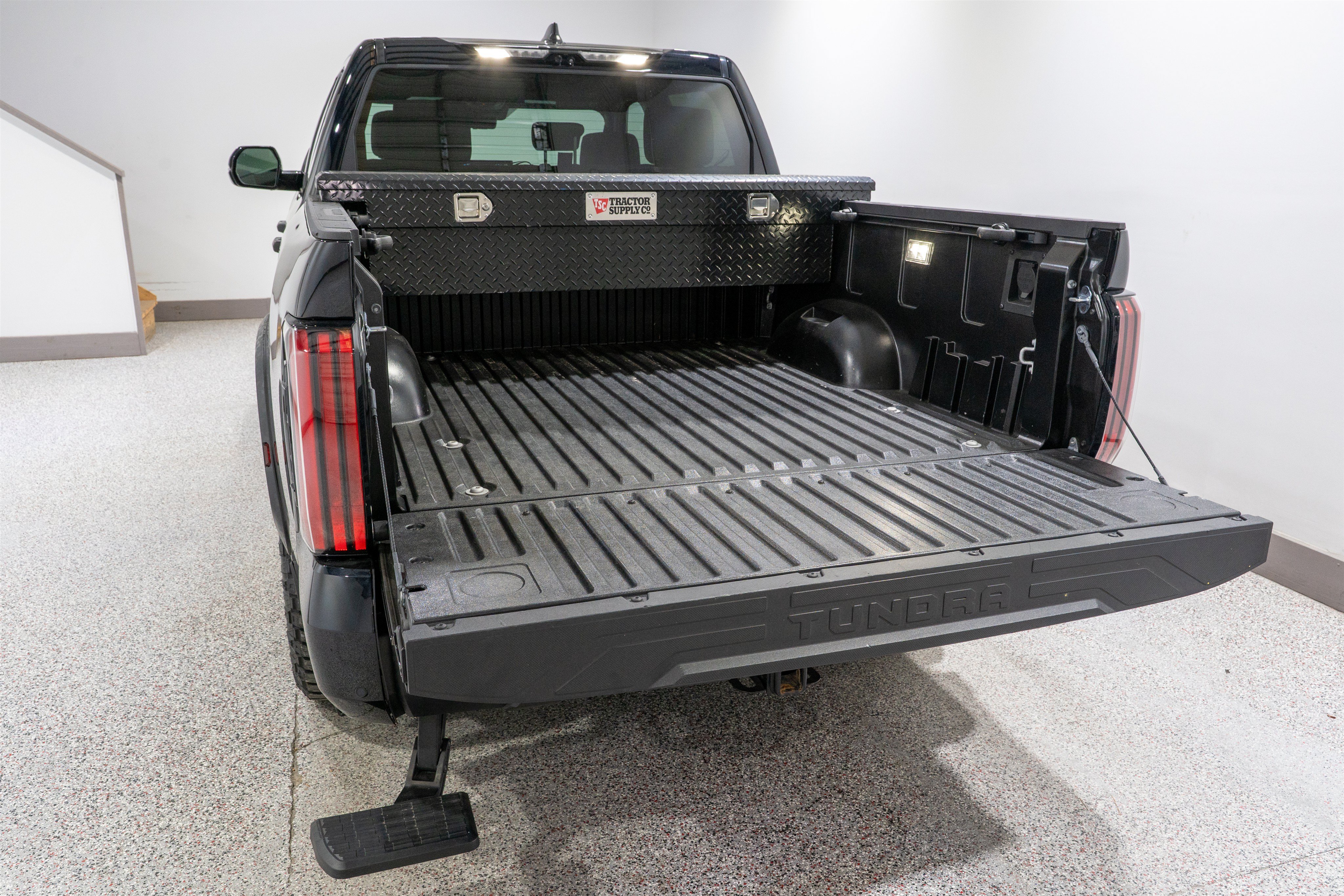 Used 2026 Toyota Tundra TRD Pro AWD/4WD image 11
