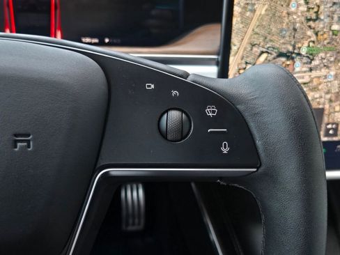 Used 2022 Tesla Model S image 21