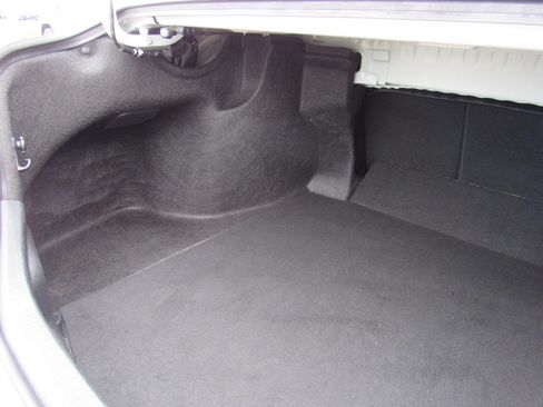 Used 2025 Toyota Camry LE FWD image 39