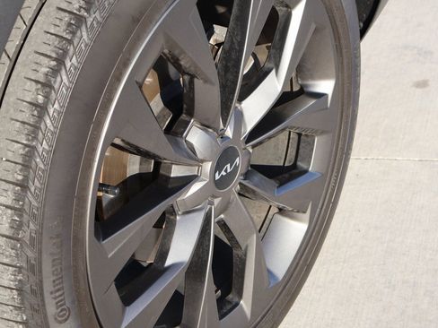 Used 2023 Kia Sorento X-Line EX image 41