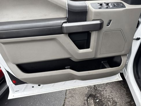 Used 2022 Ford F350 XLT w/ XLT Value Package image 8