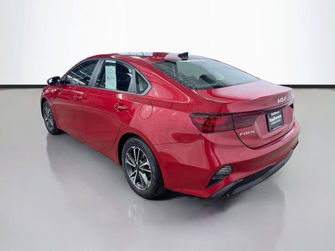 Used 2022 Kia Forte LXS FWD image 8