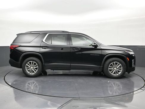 Used 2022 Chevrolet Traverse LT FWD image 6