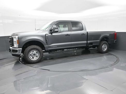 New 2026 Ford F350 XL w/ XL Off-Road Package image 4