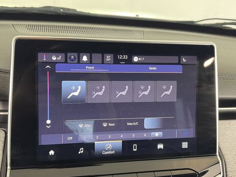 Used 2023 Jeep Compass Latitude AWD/4WD image 19