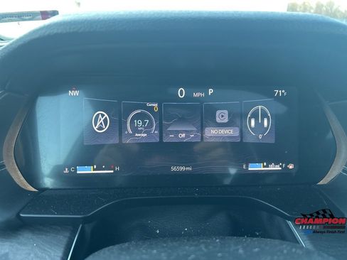 Used 2025 Jeep Grand Cherokee Limited w/ Luxury Tech Group II image 17