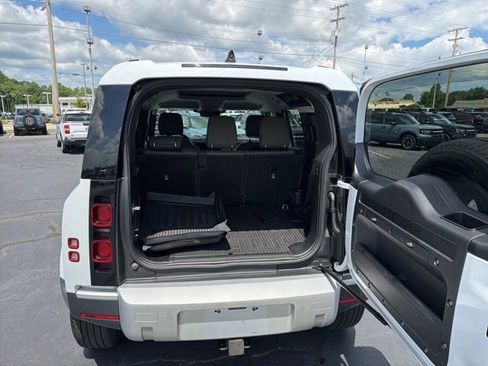 Used 2021 Land Rover Defender 110 S AWD/4WD image 12