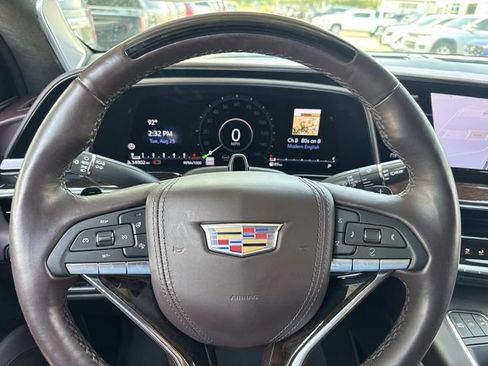 Used 2023 Cadillac Escalade ESV Sport Platinum w/ LPO, ONYX Package RWD image 32