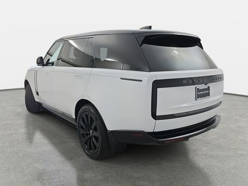 Certified 2025 Land Rover Range Rover Long Wheelbase Autobiography image 7