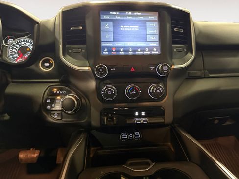 Used 2021 RAM 1500 Big Horn image 12