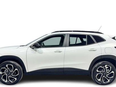 Used 2025 Chevrolet Trax LT w/ Driver Confidence Package