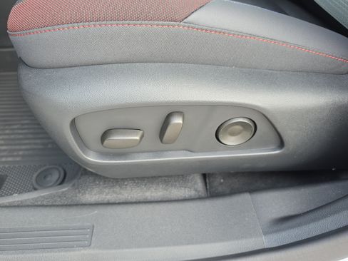 New 2026 Chevrolet Equinox RS w/ Convenience Package III FWD image 26