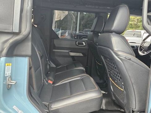 Used 2023 Ford Bronco Badlands image 16