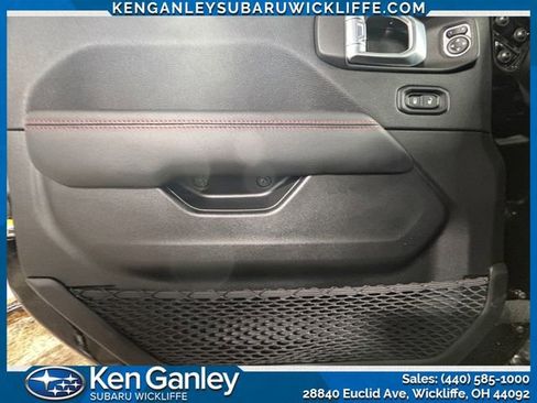 Used 2022 Jeep Wrangler Unlimited Rubicon w/ Cold Weather Group AWD/4WD image 10