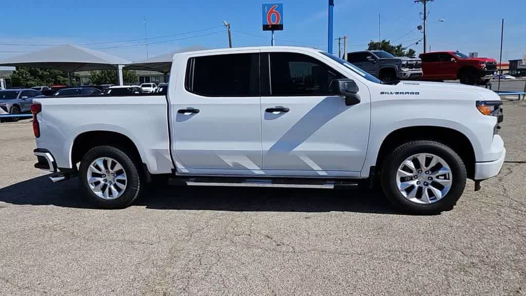 Used 2024 Chevrolet Silverado 1500 Custom RWD image 9