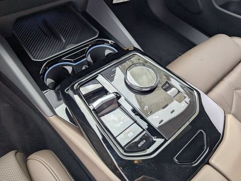 New 2026 BMW i5 M60 AWD/4WD image 23