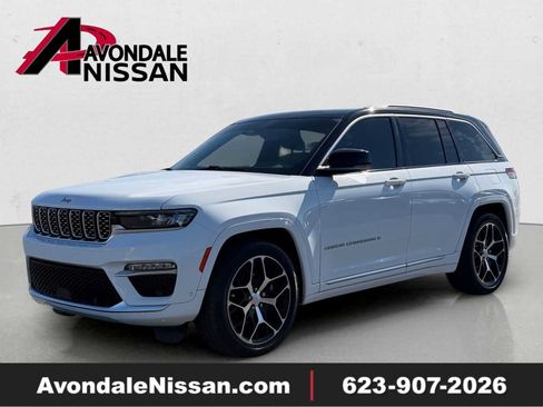 Used 2023 Jeep Grand Cherokee Summit AWD/4WD image 1