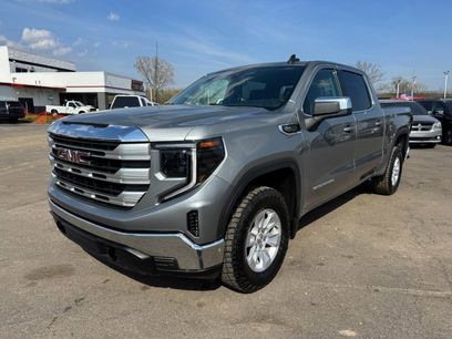 Used 2023 GMC Sierra 1500 SLE w/ Enhanced Capability Package