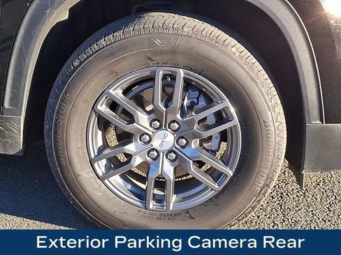 Used 2025 GMC Acadia Elevation image 11