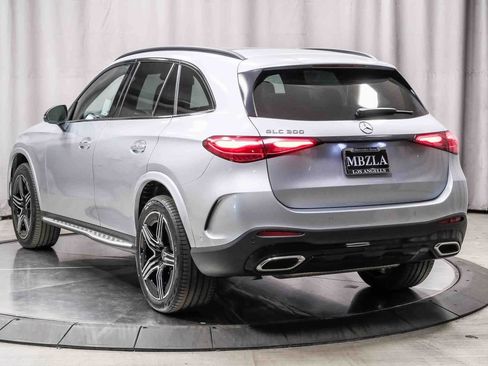Used 2023 Mercedes-Benz GLC 300 image 2